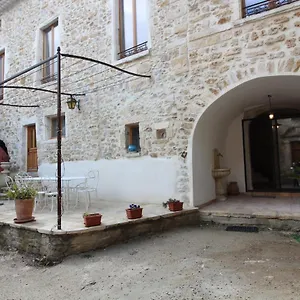 Hébergement de vacances Grand, Salavas